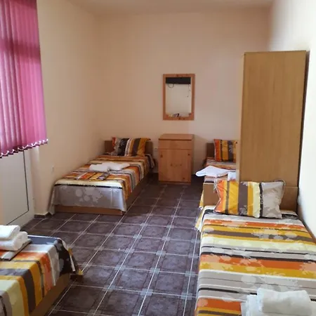 Къща За Гости Наталия Guest house Ravda